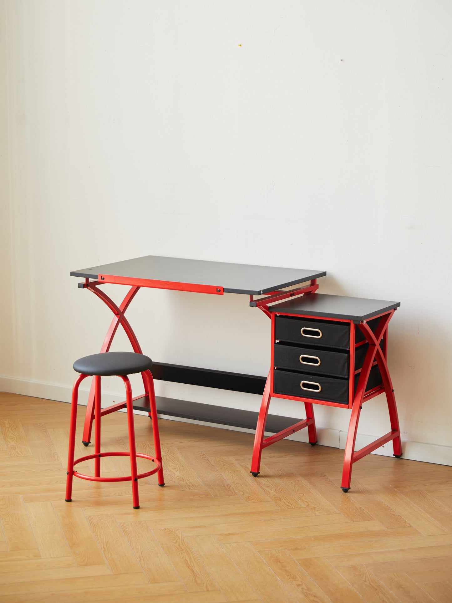 [SantaChoice] drafting table red with stool