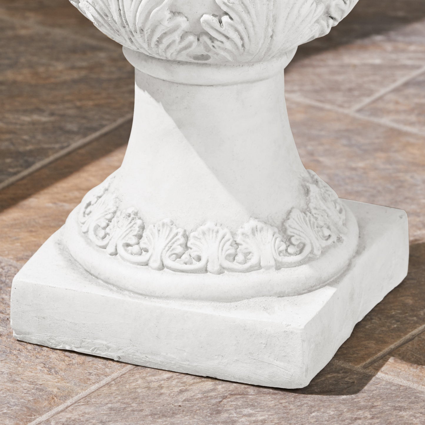 MGO GARDEN URN PLANTER