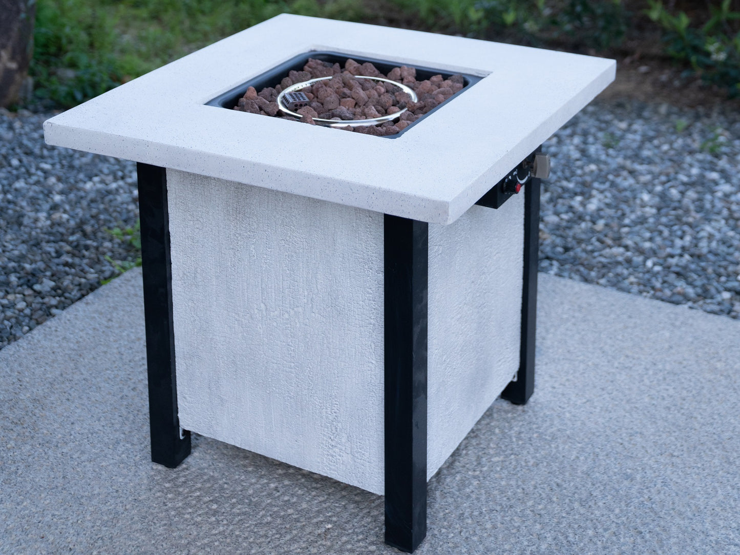 25" H Outdoor Patio Propane Gas Fire Pit Table - 50,000 BTU High-temperature-resistant carving process for environmentally friendly materials with the effect of charcoal grain