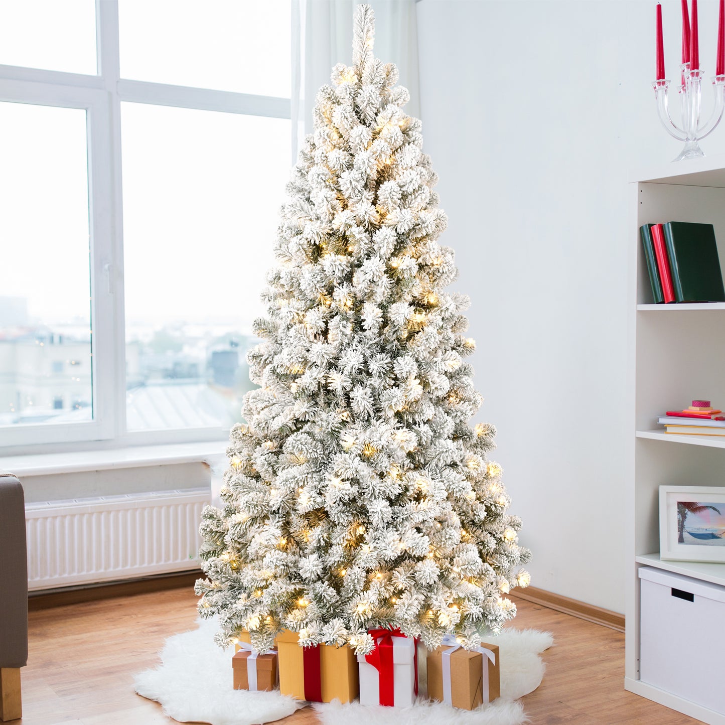 5FT Pre-lit Flocked Christmas Tree with 498 Memory Wire Tips – Effortlessly Fluffed, Perfectly Shaped, and Lit with 200 Warm  Incandescent Lights Bringing Lasting Elegance and Wase to Your Holiday