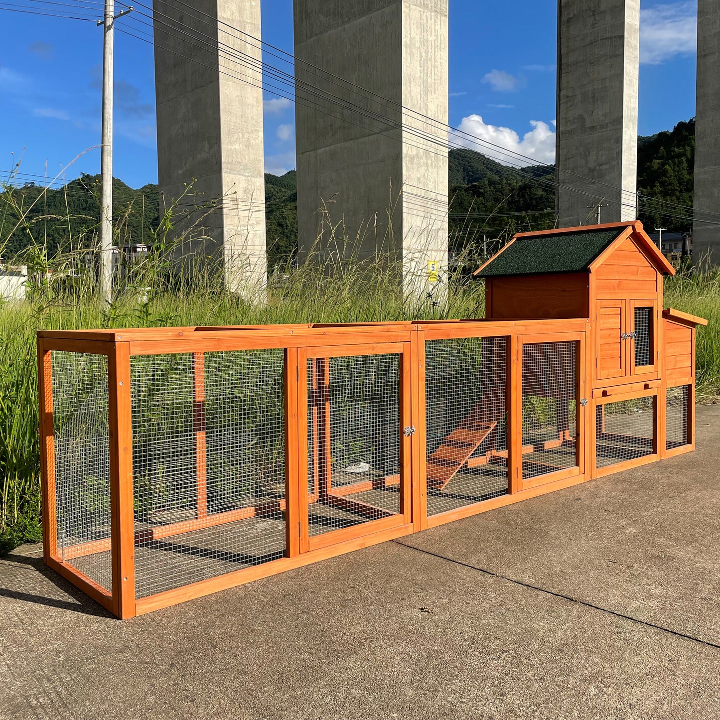 121＂Large outdoor Wooden Chicken Coop, Hen House with Nest Box ,Wire Fence Poultry Cage