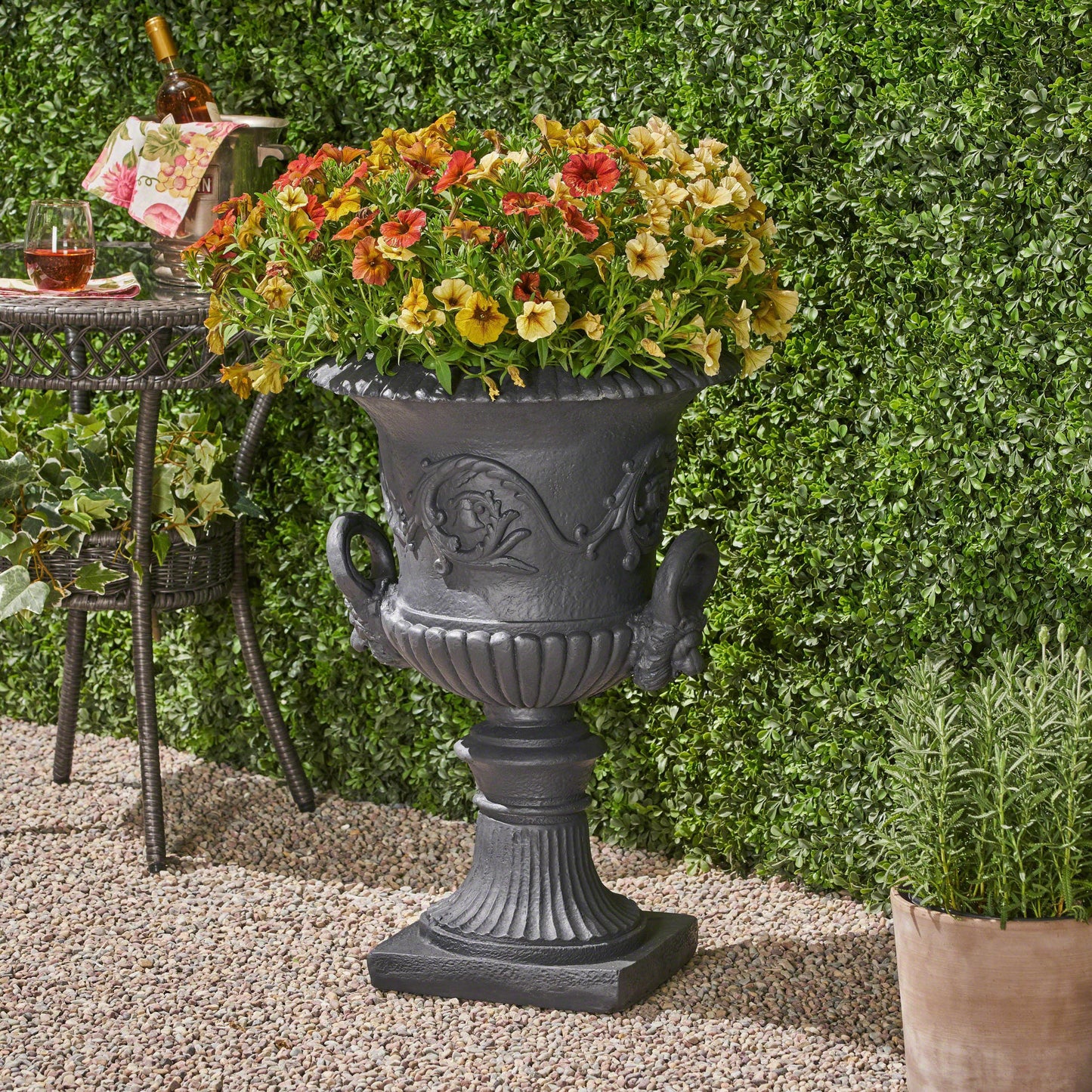 MGO GARDEN URN PLANTER